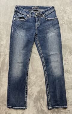 Silver Jeans Natsuki Capri Womens Sz 26 Stretch Denim Distressed 25.5” Inseam